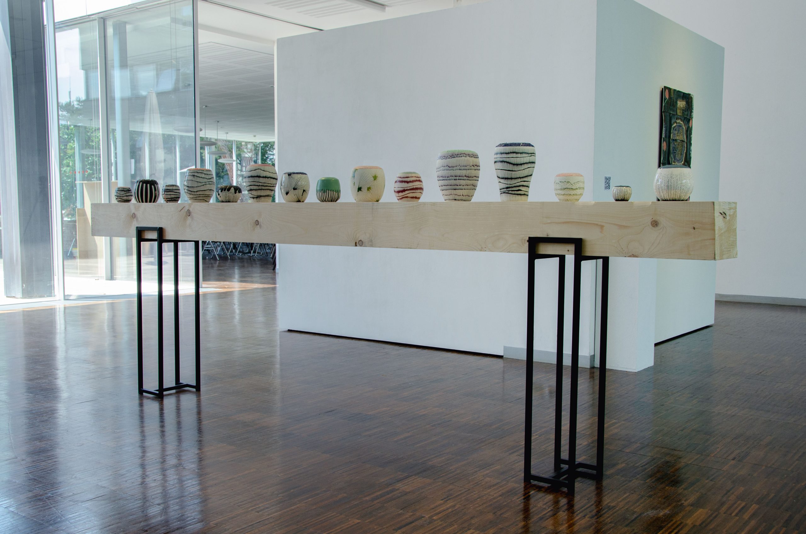 whiteceramic_exposition_poutre_ceramic-scaled